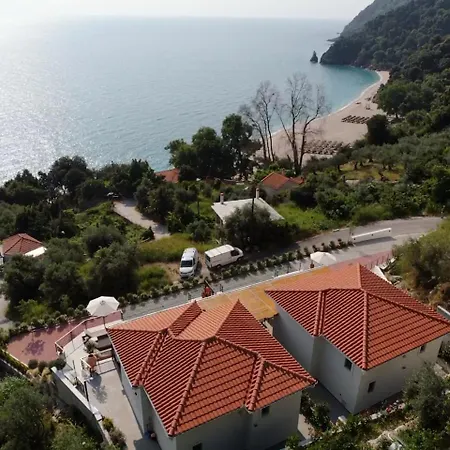 Aquanera - Sunrise View Retreat With Private Pool- 5 Minutes From The Beach- By Mana Gers Agioi Saranta